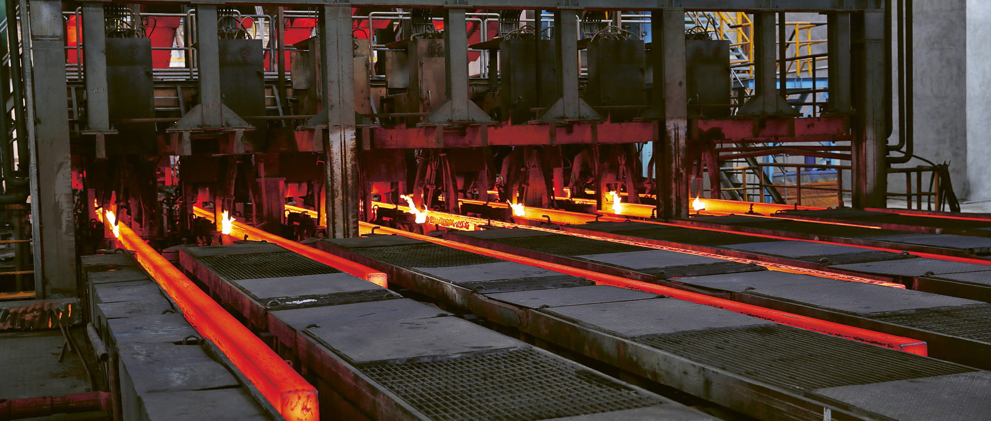 Hot steel flows through molds. Copyright: iStock: Frankhuang