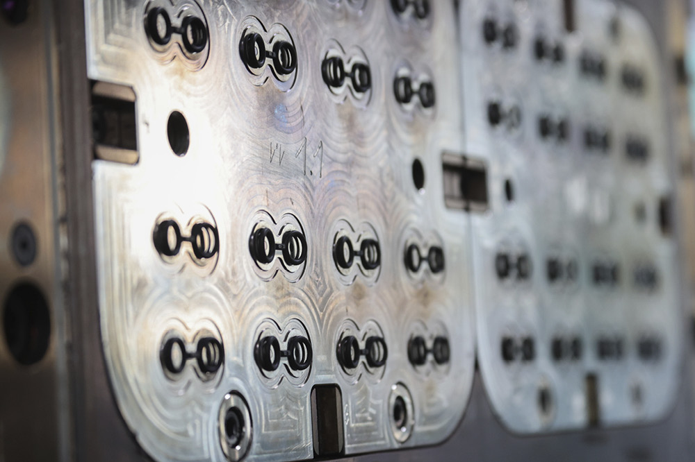 Sealing rings in their punch-out form.