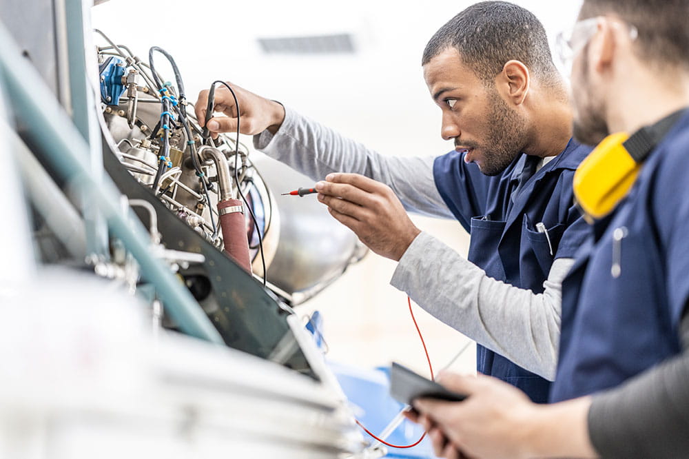 Aircraft flight control and transmission systems secured by Freudenberg seals for reliable functionality and minimal maintenance.