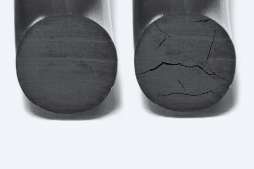Explosive decompression: resistant and intact  O-ring (left) compared to unstable and damaged  O-ring (right)