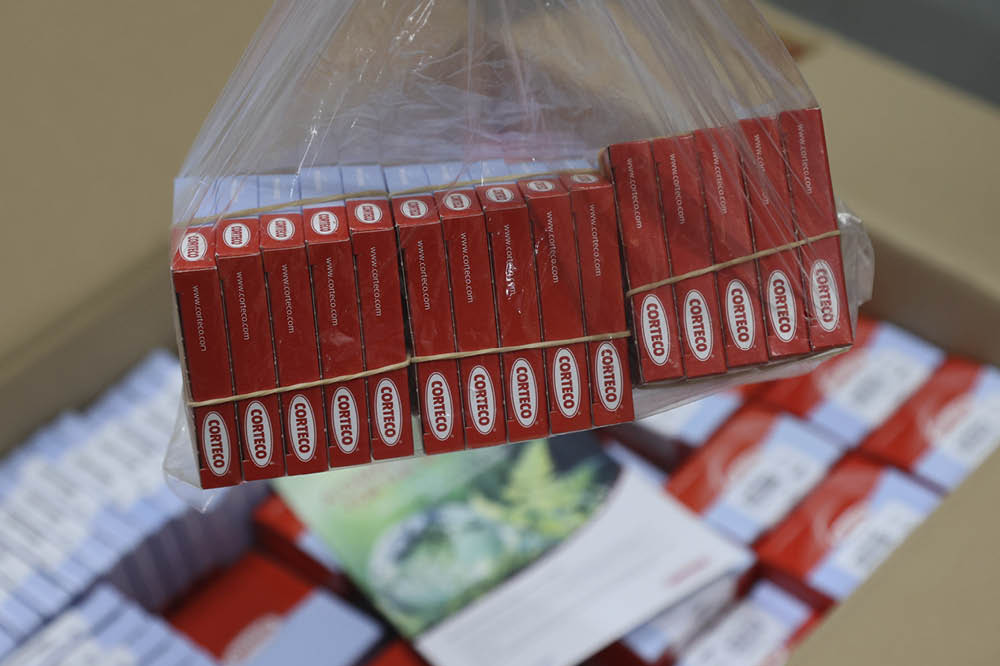 Verpackungen von Corteco in einer Tüte.