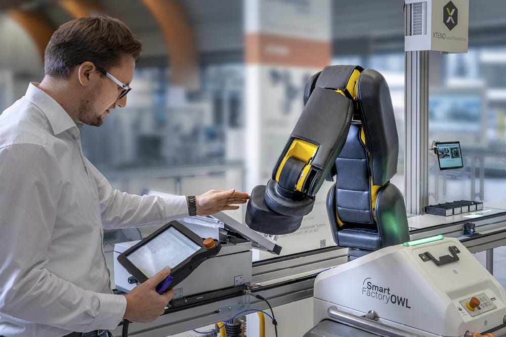 Man and Robot