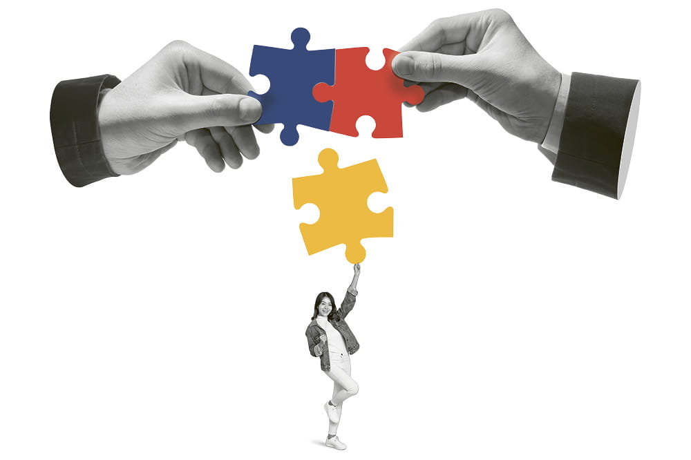 Illustration von Händen, die Puzzleteile in der Handhalten und einer Frau, die ein Puzzleteil in die Luft hebt. 