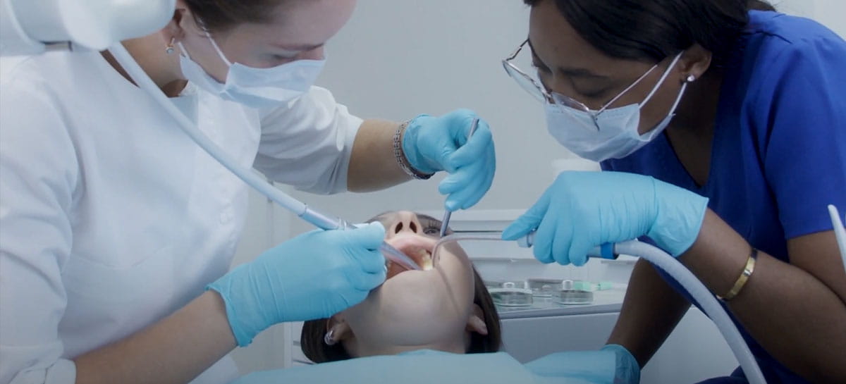 Youtube Video Brems- und Dichtungsventile: Gebaut für Hygiene, Geschwindigkeit und über 50 Millionen Zyklen.
